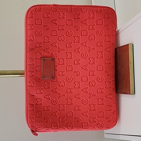 MARC  BY  MARC JACOBS Neon  Neoprene  Tablet Case - Picture 1 of 16